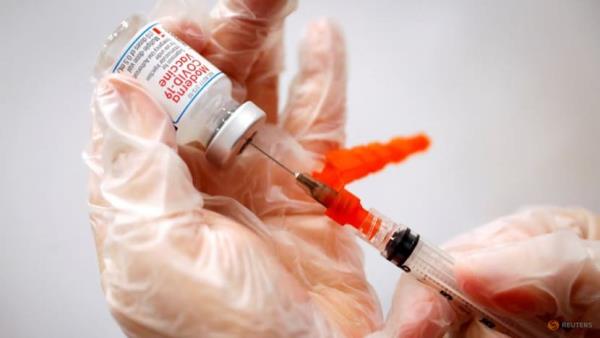 US CDC backs full approval of Moderna's COVID-19 vaccine